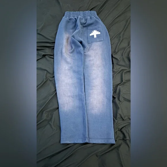 VERTABRAE SWEATPANTS.